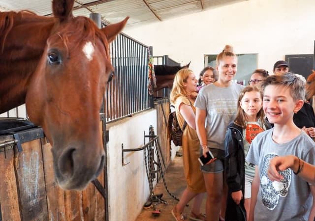 5d7620026f4ae1351f6d83ac_11