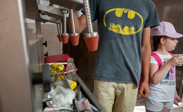 63c04019c6d910d0f72c1e78_9